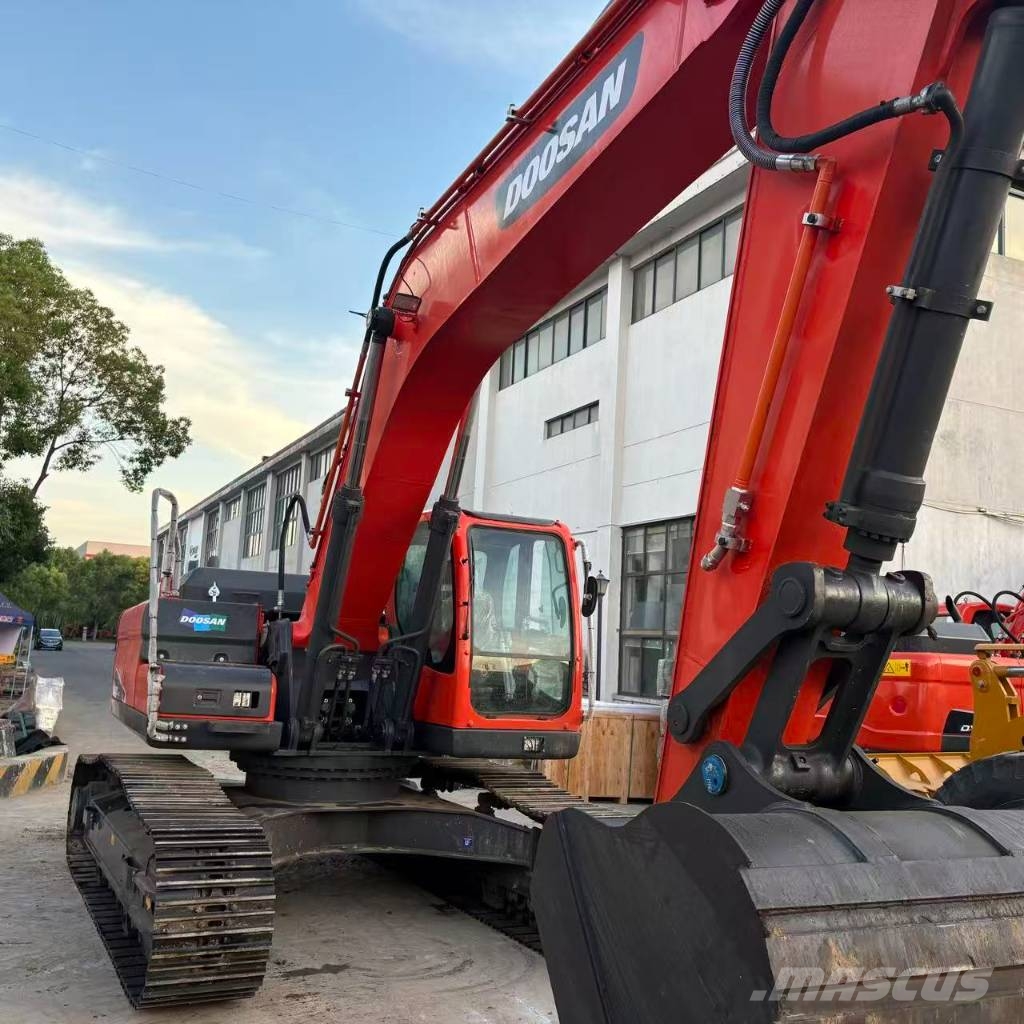 Doosan DX 350 LC Crawler excavators