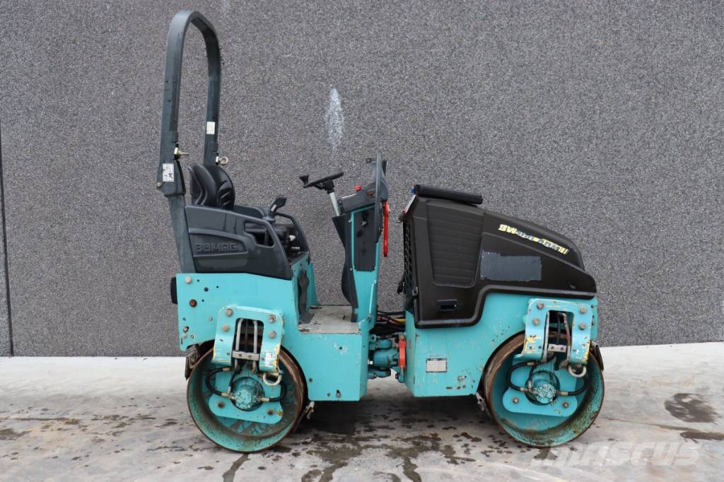 Bomag BW 100 AD M-5 مداحل ثنائية الاسطوانة