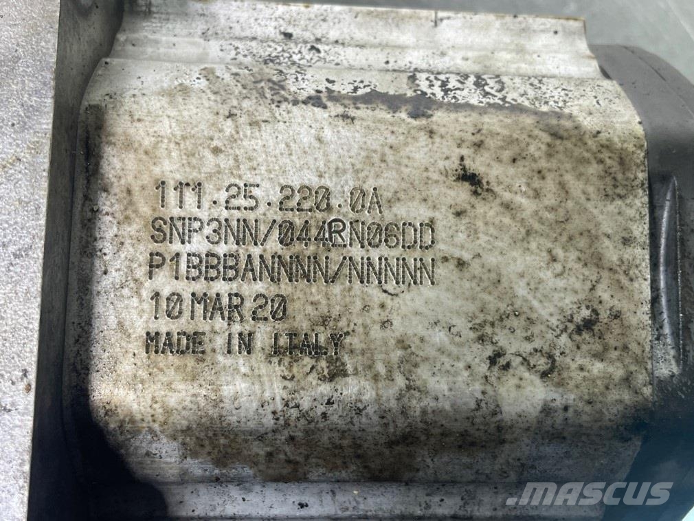 Sauer Danfoss SNP3NN/044RN06-111.25.220.0A-Gearpump/Tandwielpomp Hydraulics