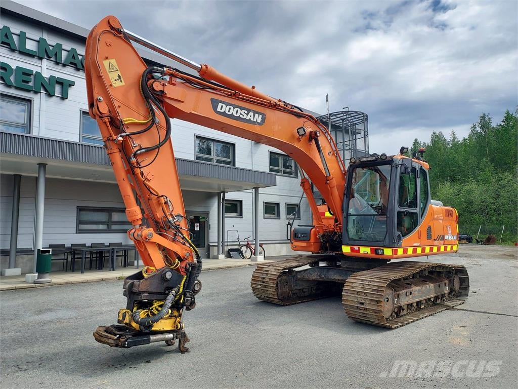 Doosan DX180LC Excavadoras sobre orugas