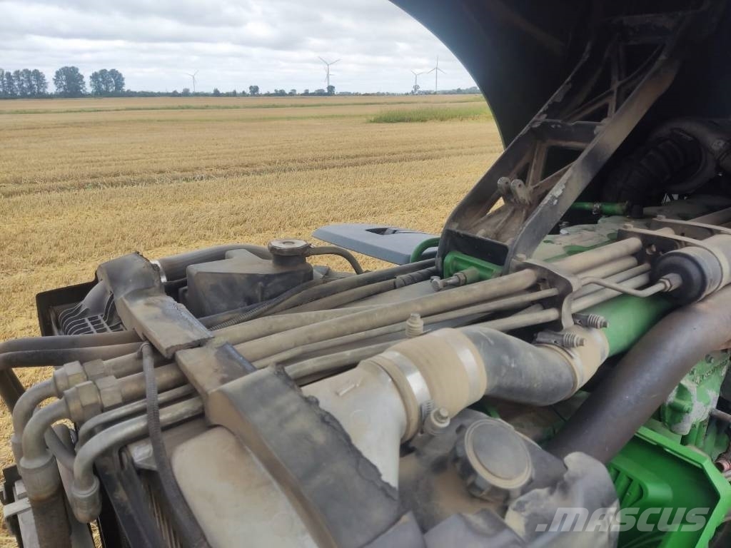 John Deere 8520 Tractors