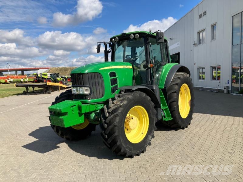 John Deere 7430 Traktori