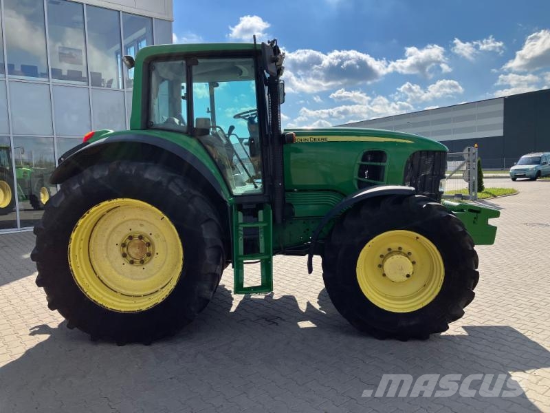 John Deere 7430 Traktori