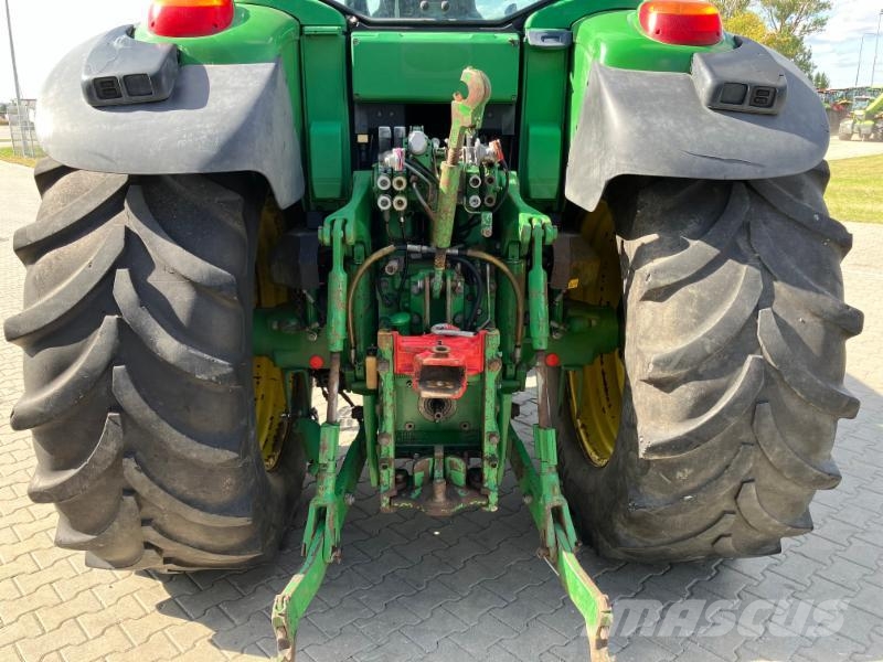 John Deere 7430 Traktori
