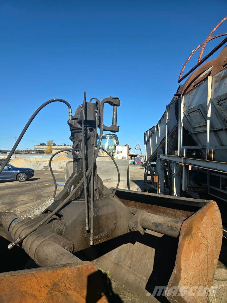 Liebherr 934 C Bagri za prekladanje primarnih/sekundarnih surovin