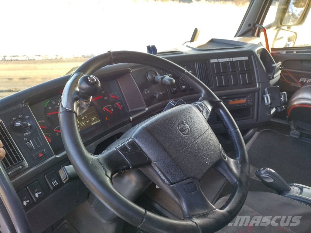 Volvo FH750 puuvarustus, napaperät,trippeli Miškovežių vilkikai