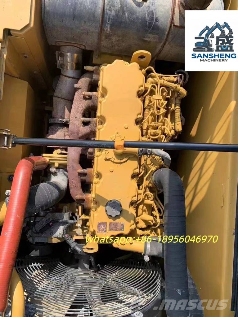 CAT 323D2L Bagri goseničarji