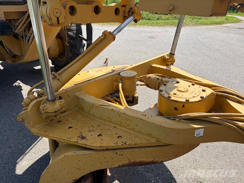 CAT 140H Graders