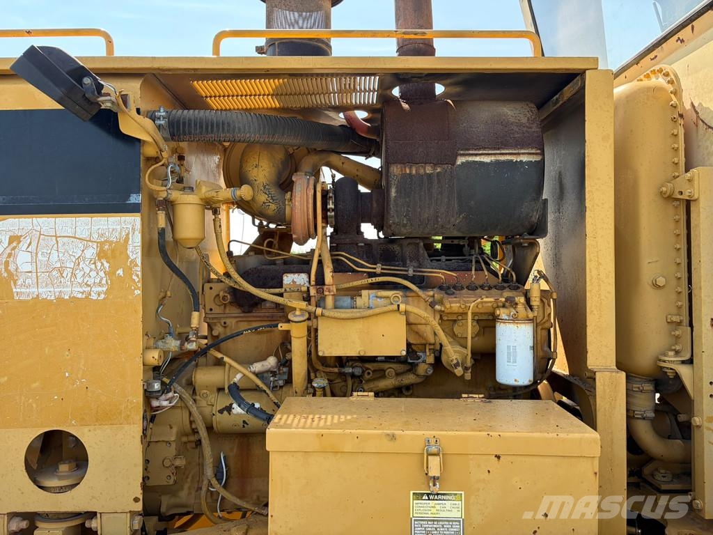 CAT 140H Graders