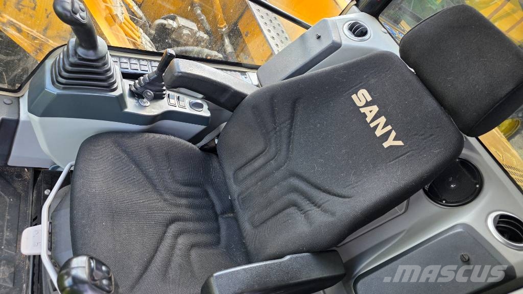 Sany SY 155 U حفارات زحافة