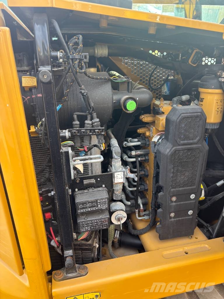 CAT 306 CR Mini excavadoras < 7t