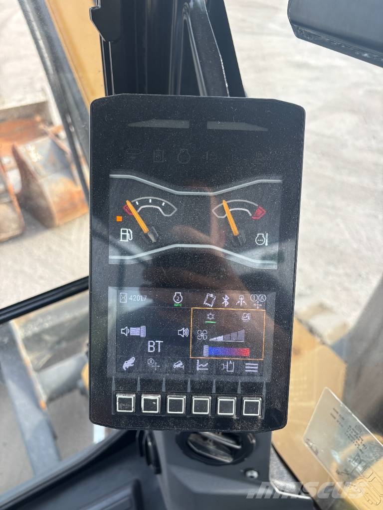 CAT 306 CR Mini excavadoras < 7t