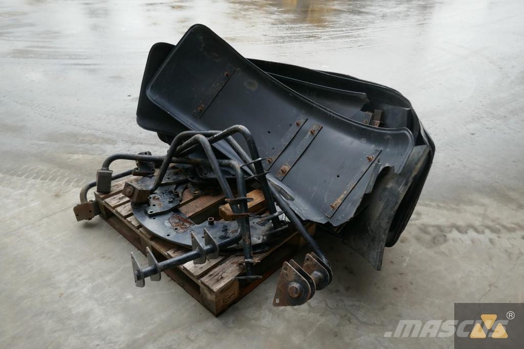 CAT 140M Fender set Transport - drugo