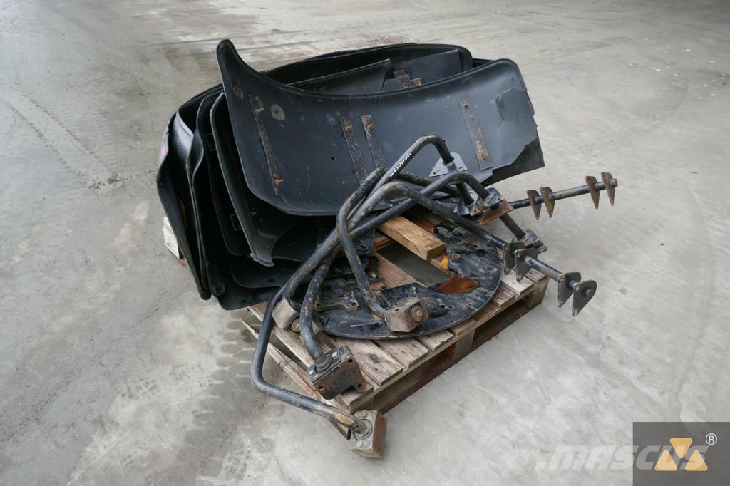 CAT 140M Fender set Transport - drugo