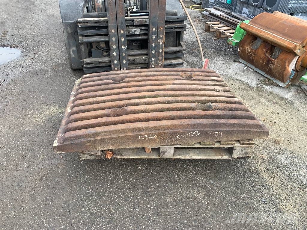 Extec, sandvik C10 / j 241 Ehituspurustid