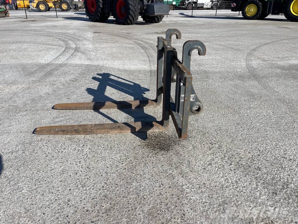 Mecalac AS 1600 لوادر بعجل