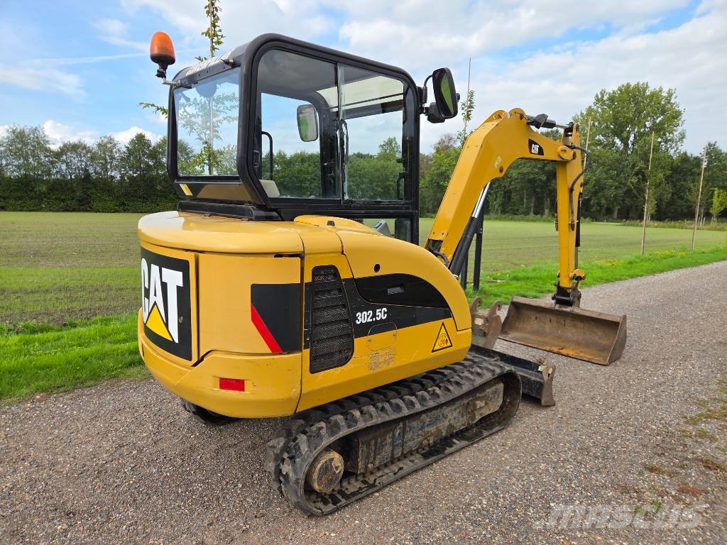 CAT 302.5 C Mini bagri <7t