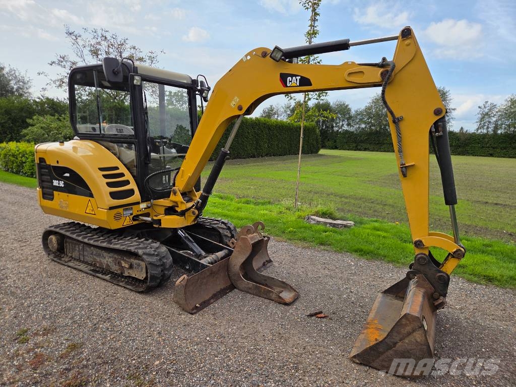CAT 302.5 C Mini bagri <7t