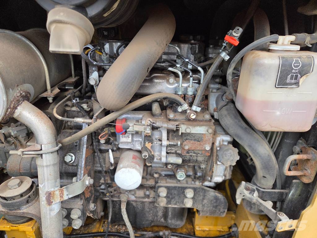 CAT 302.5 C Mini bagri <7t