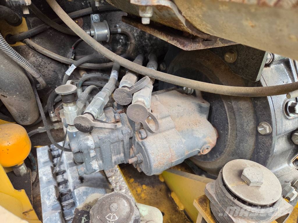 CAT 302.5 C Mini bagri <7t
