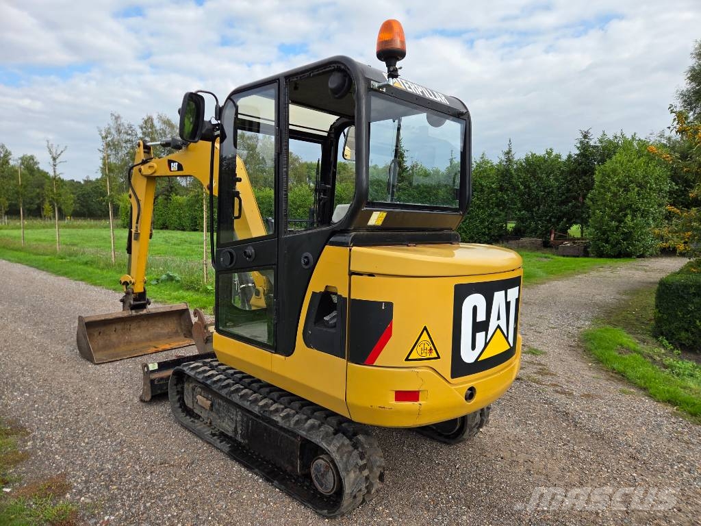 CAT 302.5 C Mini bagri <7t