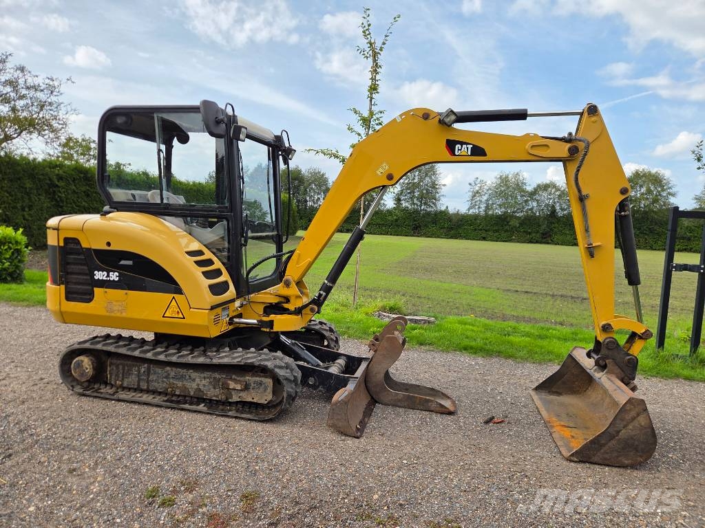 CAT 302.5 C Mini bagri <7t