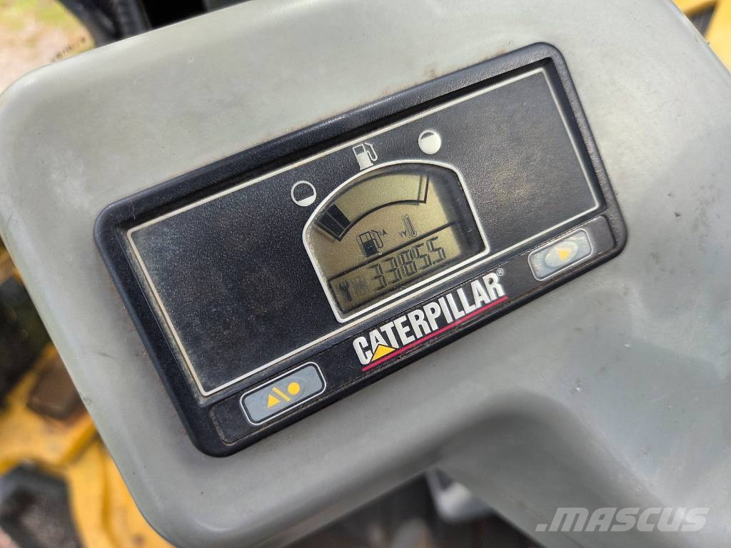 CAT 302.5 C Mini bagri <7t