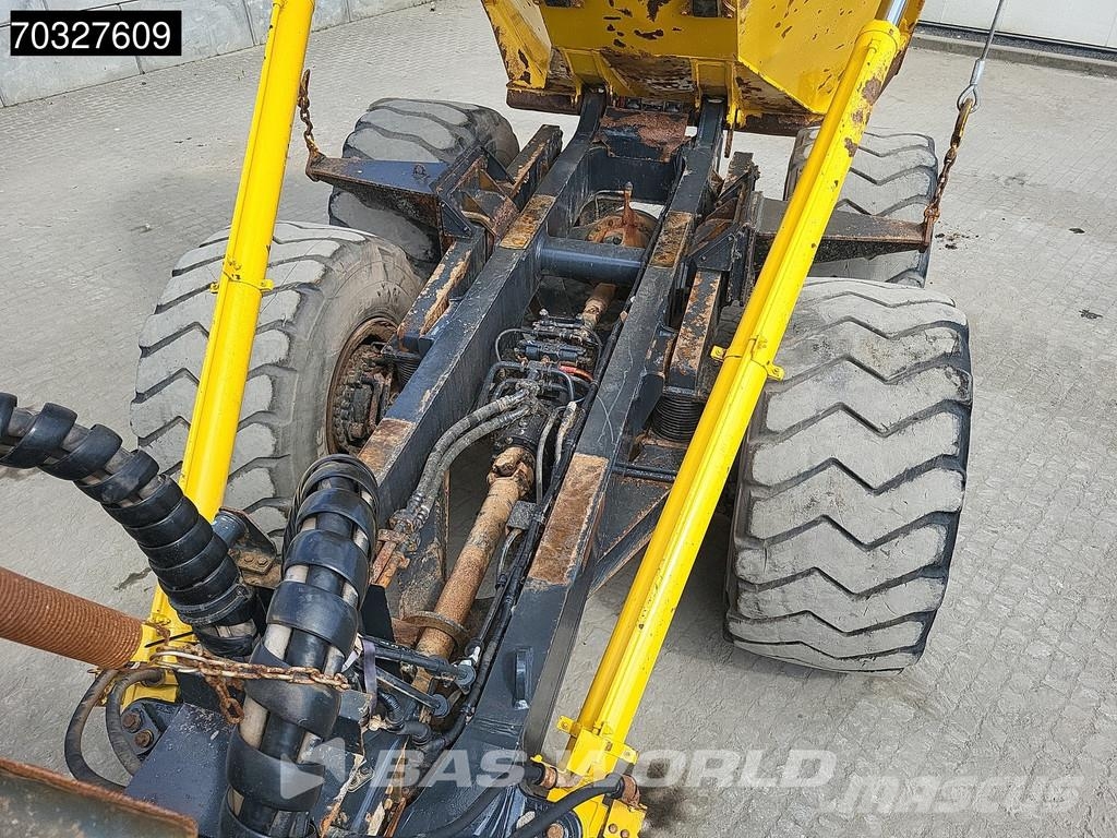 Komatsu HM300-3 Articulated Haulers