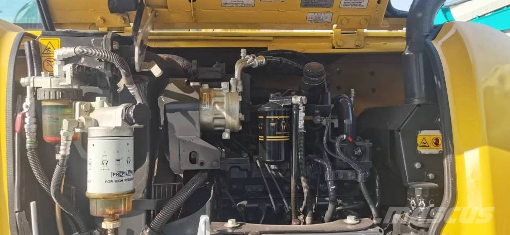 Komatsu 60-8 Pelle sur chenilles
