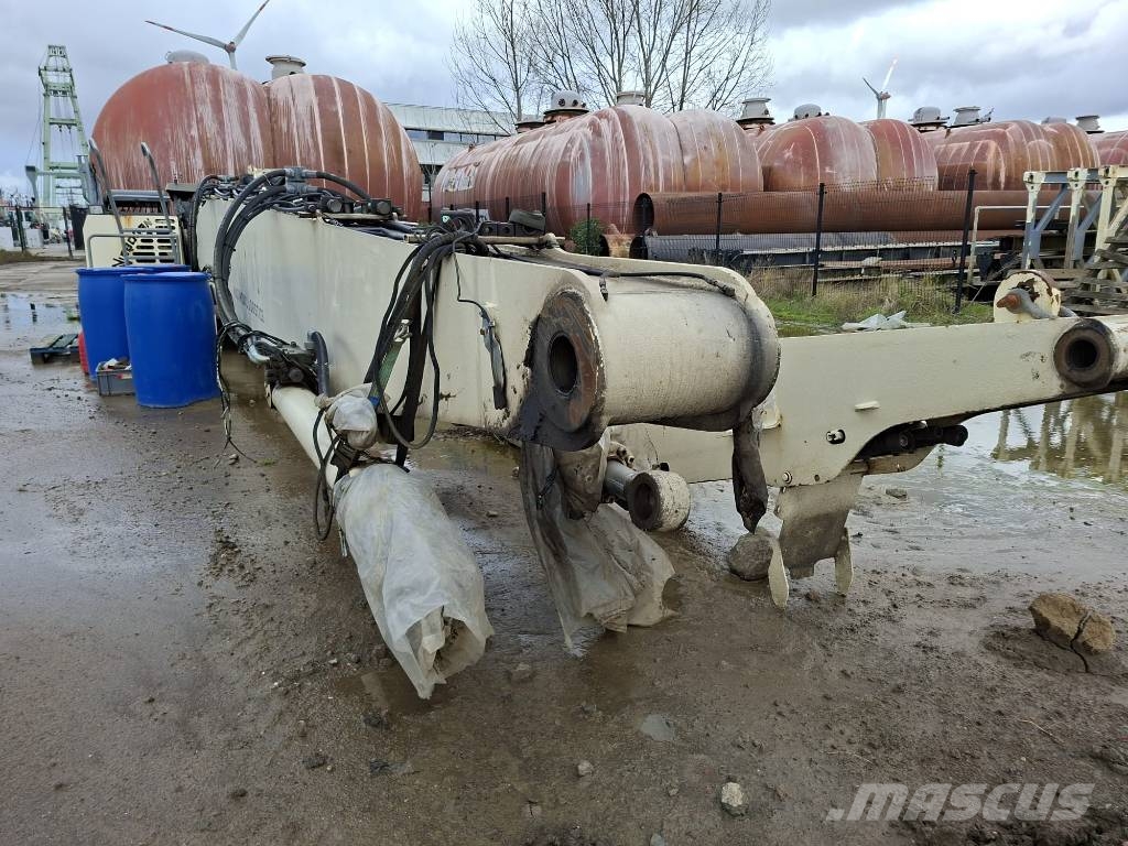 Sennebogen 830E K17 (only upperstructure with damaged cabin) Bagri za prekladanje primarnih/sekundarnih surovin