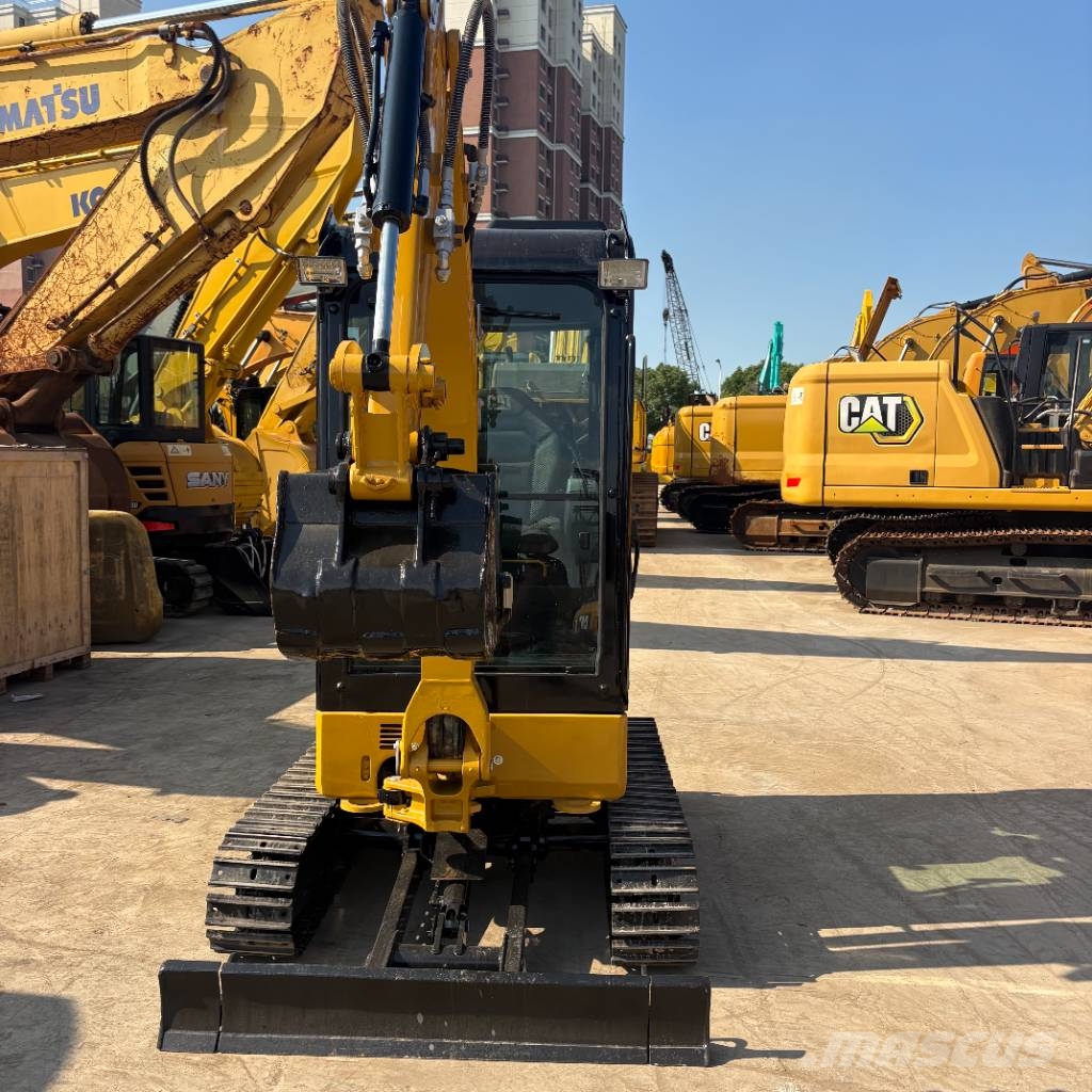 CAT 302 CR Mini bagri <7t