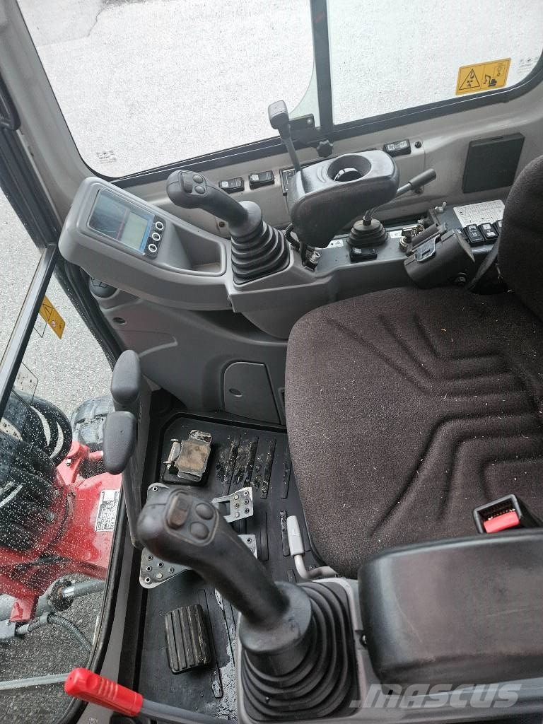 Takeuchi TB 225 Powertilt Minigravere <7t