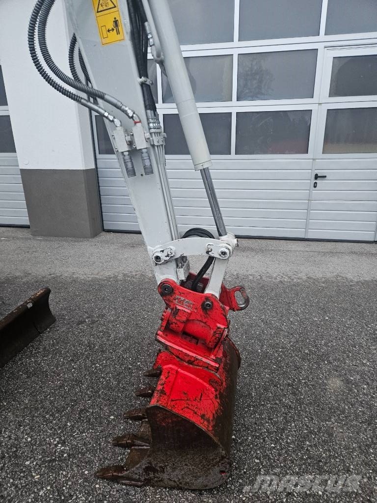 Takeuchi TB 225 Powertilt Minigravere <7t