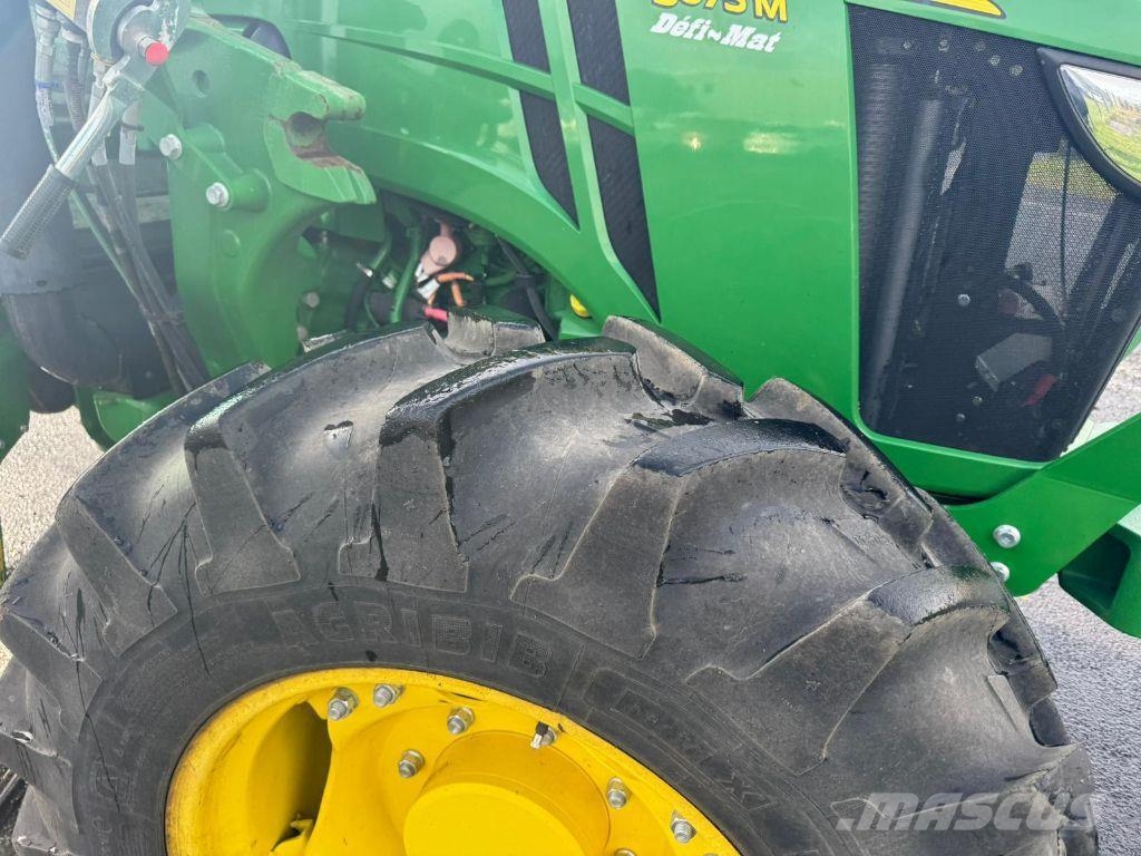John Deere 5075M POWER REVERSER 16/16 Traktori