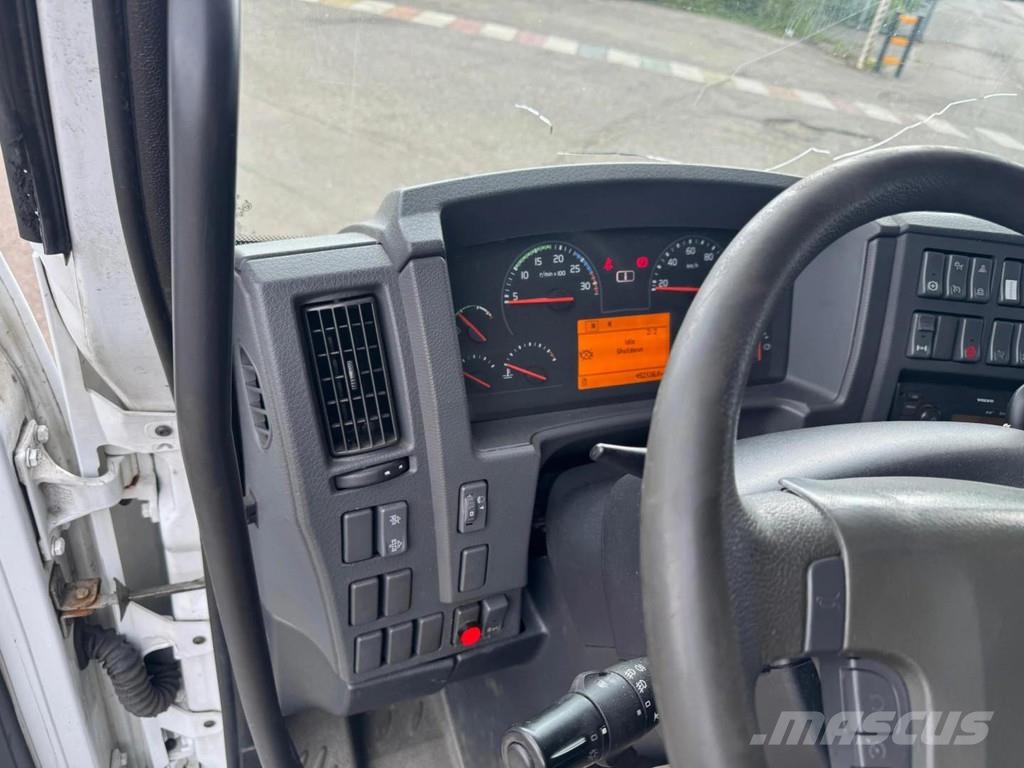 Volvo FL 240 4X2 EURO 6 KOELWAGEN Camiones con temperatura controlada