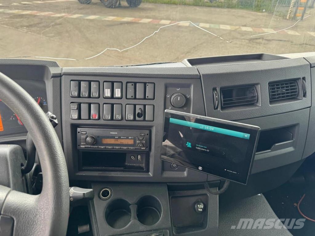 Volvo FL 240 4X2 EURO 6 KOELWAGEN Camiones con temperatura controlada