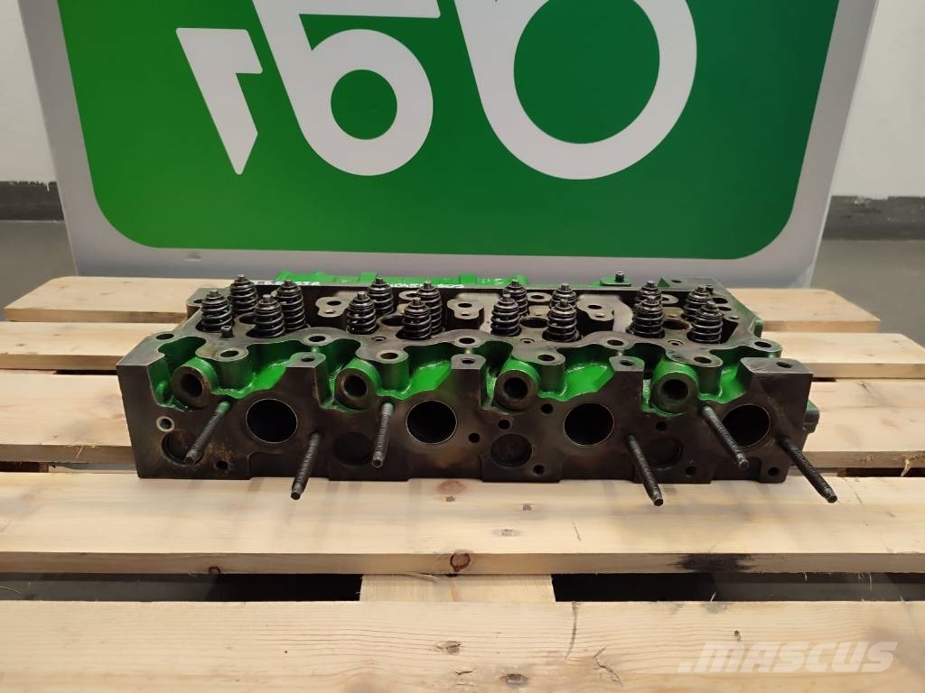 John Deere Engine head R527377 John Deere 6135R Mootorid