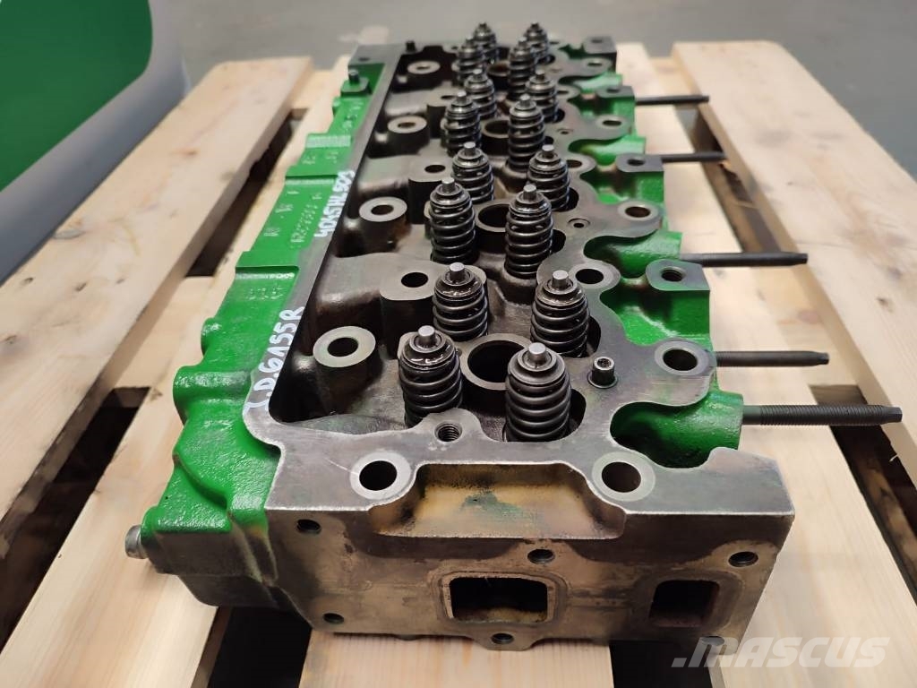 John Deere Engine head R527377 John Deere 6135R Mootorid