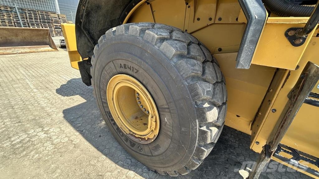 CAT 972-14 Wheel loaders