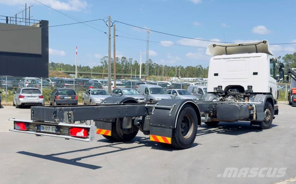 Scania P 320 Châssis cabine