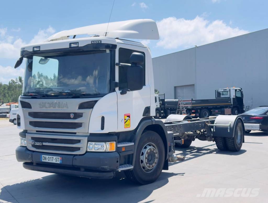 Scania P 320 Châssis cabine