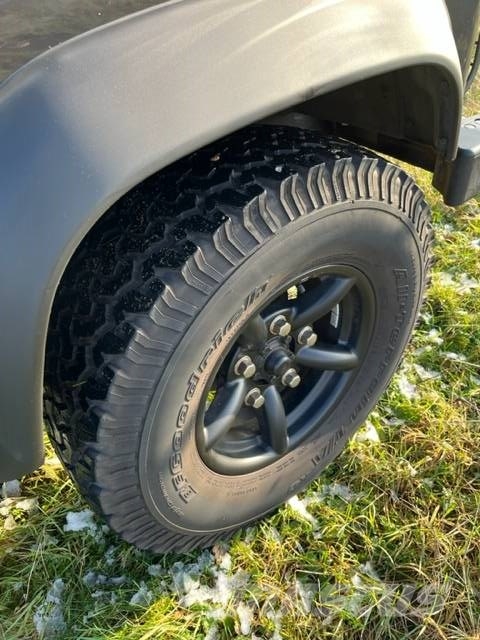 Land Rover Defender 90 iconic soft top year 2013 Voiture