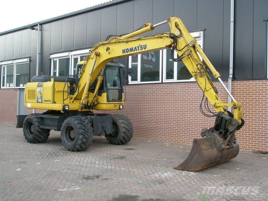 Komatsu PW140-7 Mobilbagger