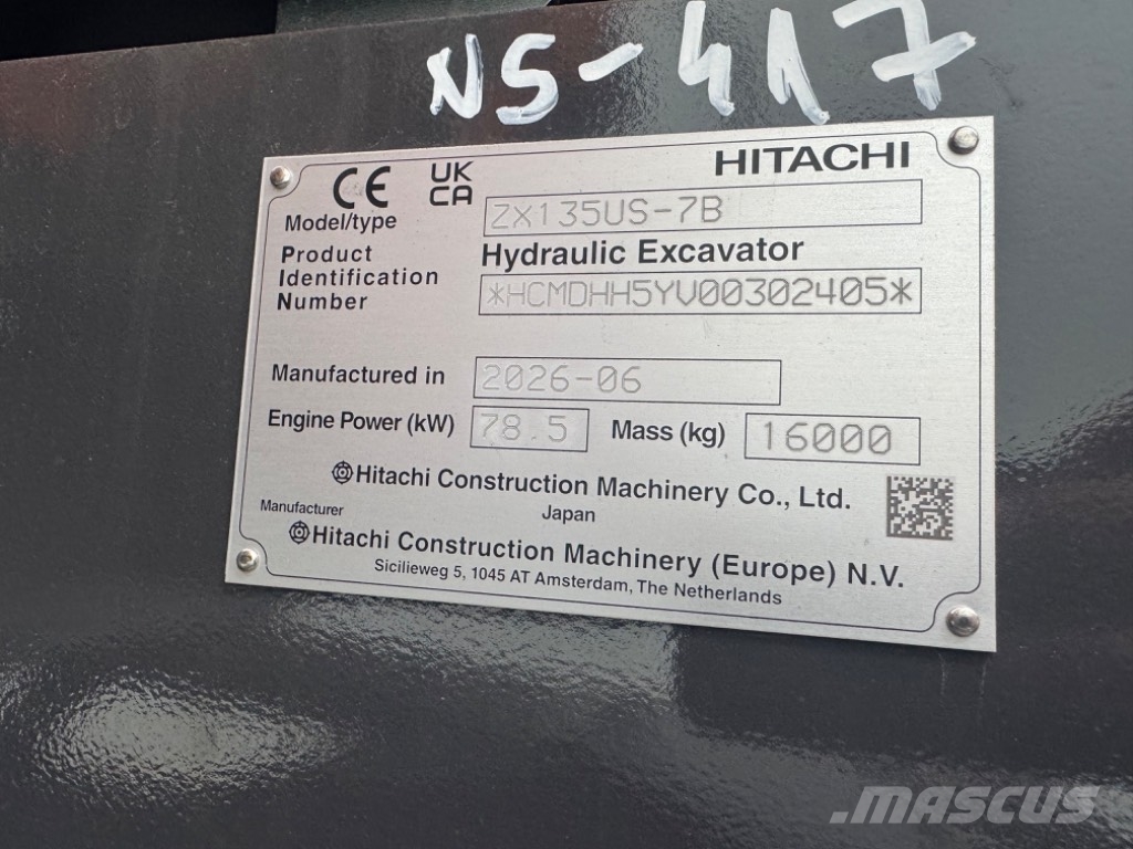 Hitachi ZX 135 US-7B Rupsgraafmachines