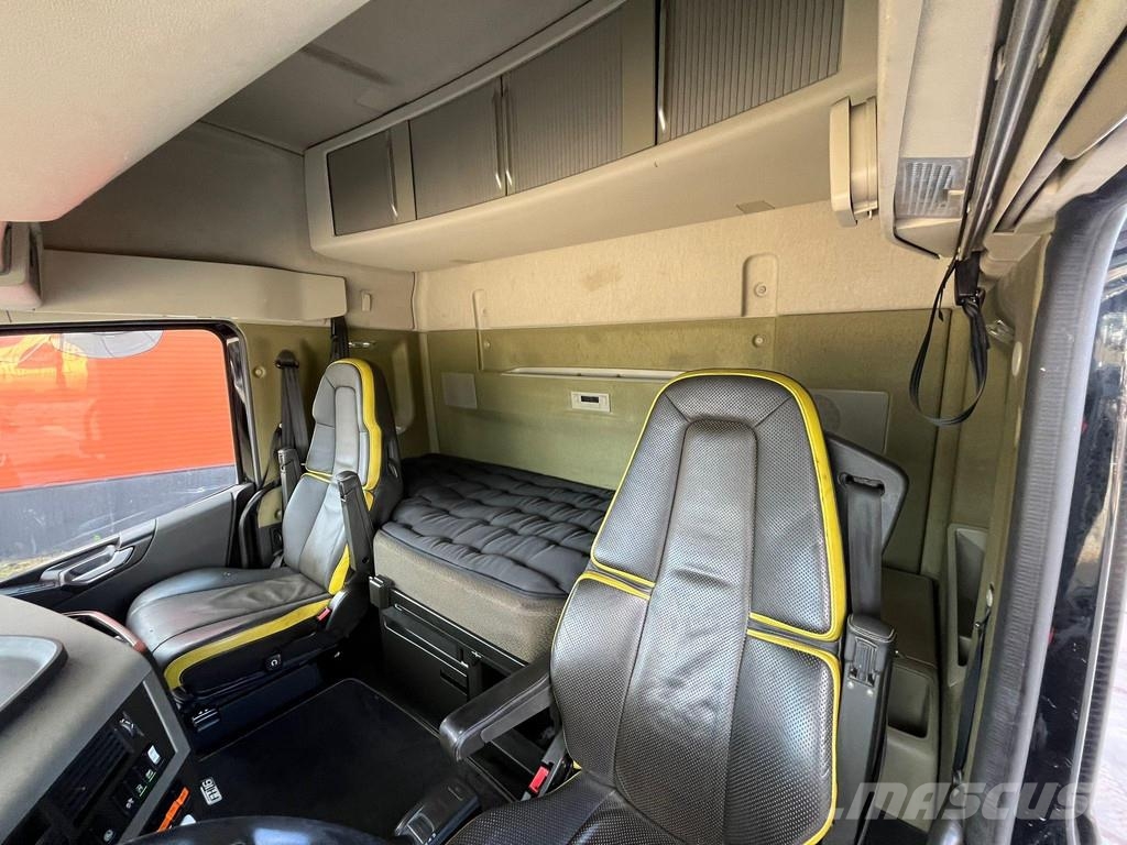 Volvo FH 16 750 8x4 GCW 90 ton / DOLLY / RETARDER Vlačilci