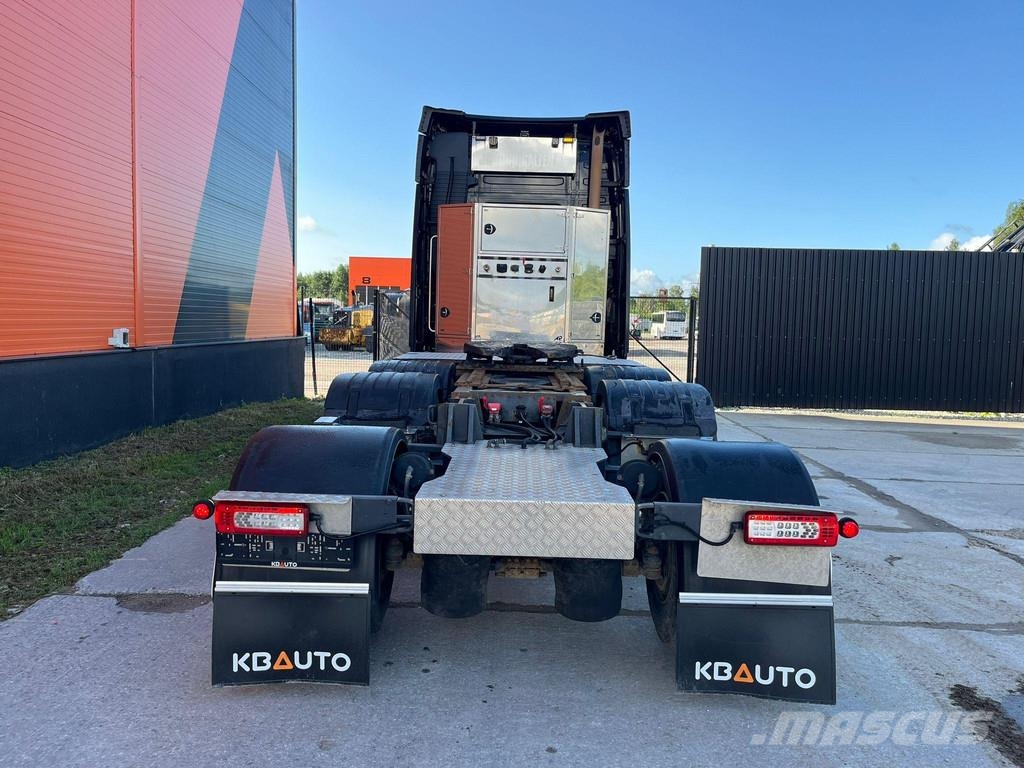 Volvo FH 16 750 8x4 GCW 90 ton / DOLLY / RETARDER Vlačilci