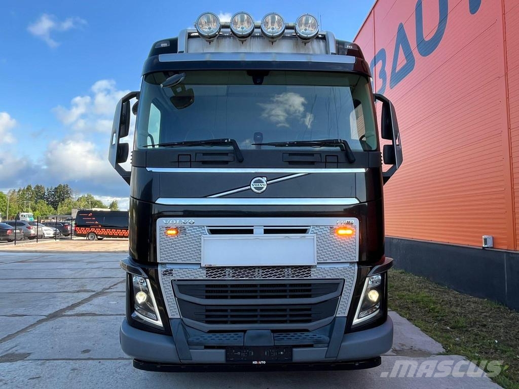 Volvo FH 16 750 8x4 GCW 90 ton / DOLLY / RETARDER Vlačilci