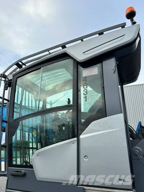 Fuchs MHL 320F Wheeled excavators