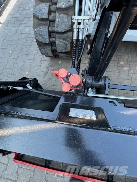 Hidromek HMK 62T Smykem řízené nakladače