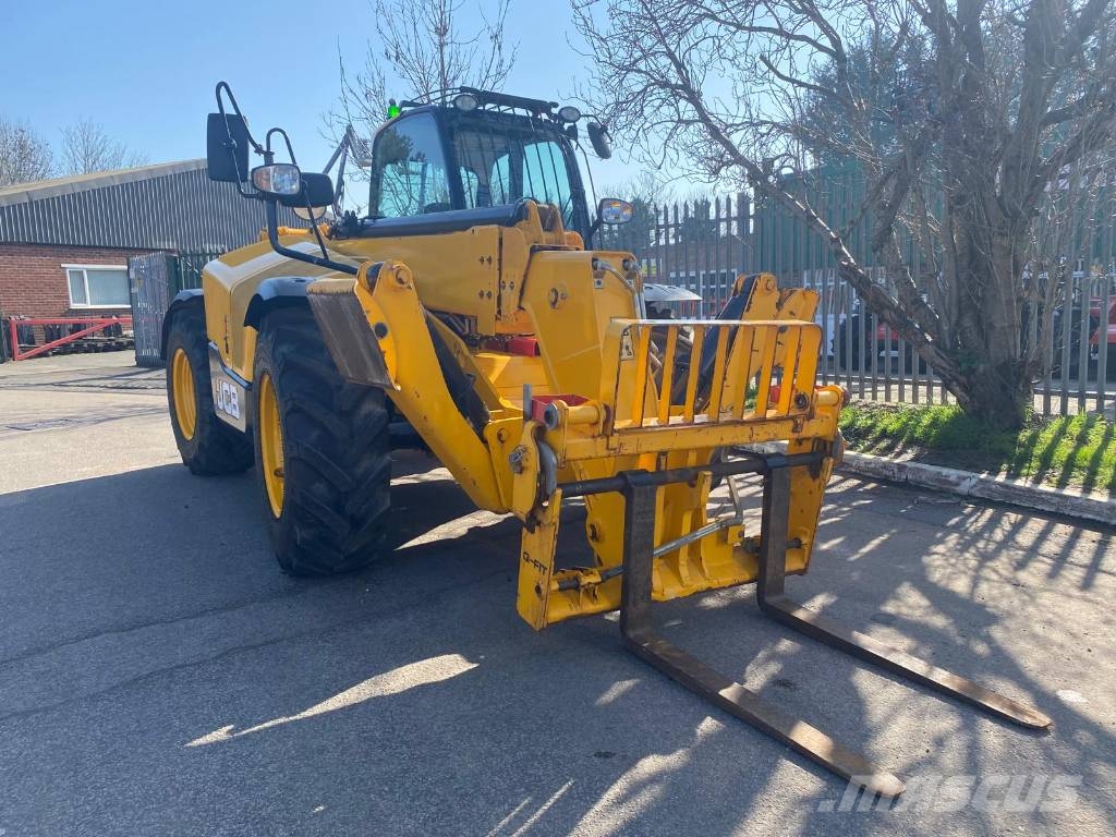 JCB 533-105 Teleskopiskie manipulatori